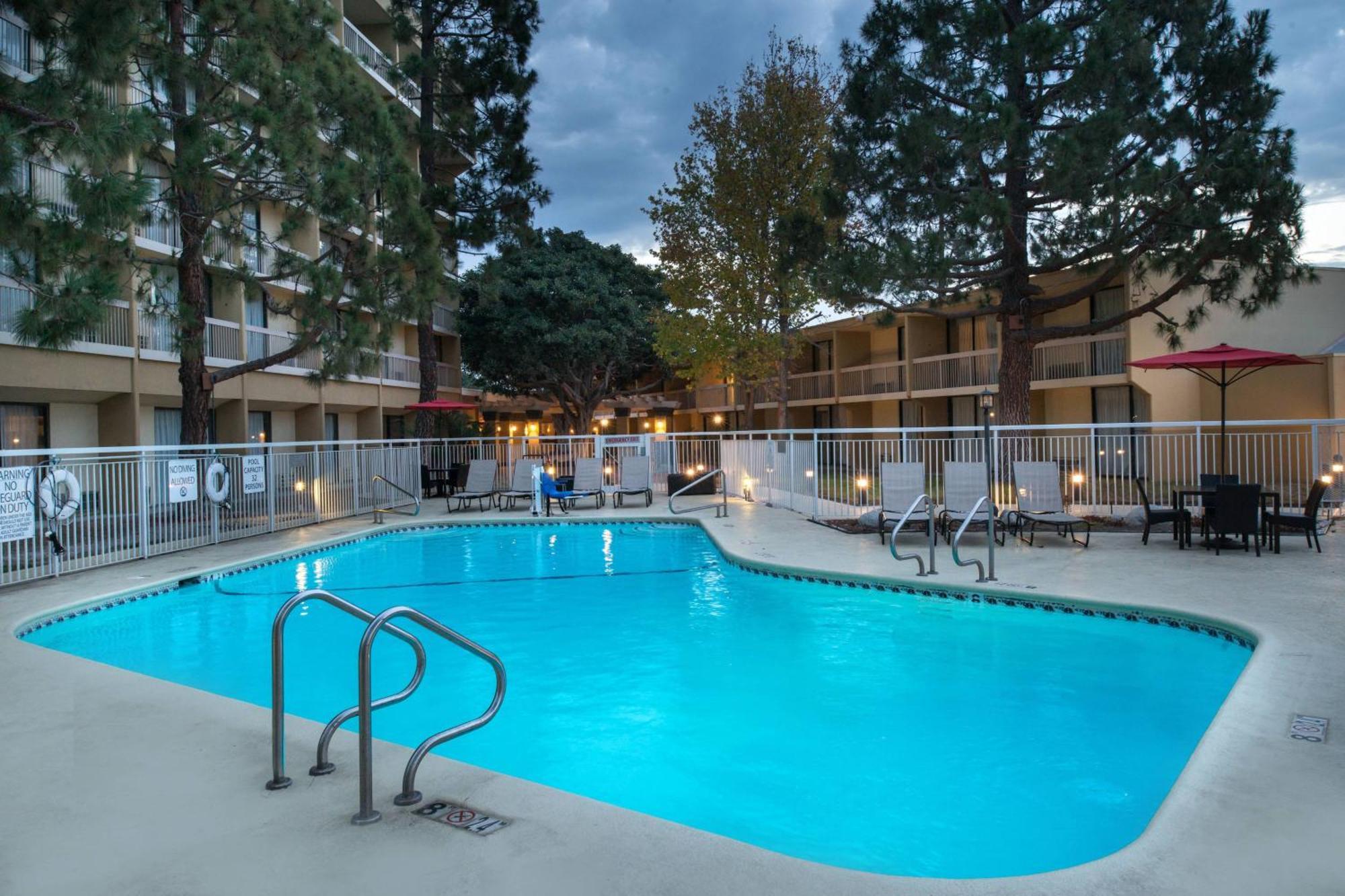 Courtyard By Marriott Oxnard/Ventura Hotell Eksteriør bilde